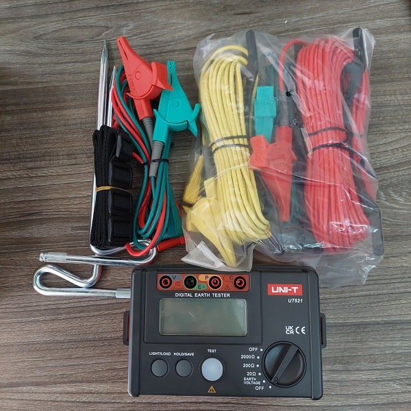 Máy kiểm tra trở đất UNI-T UT521